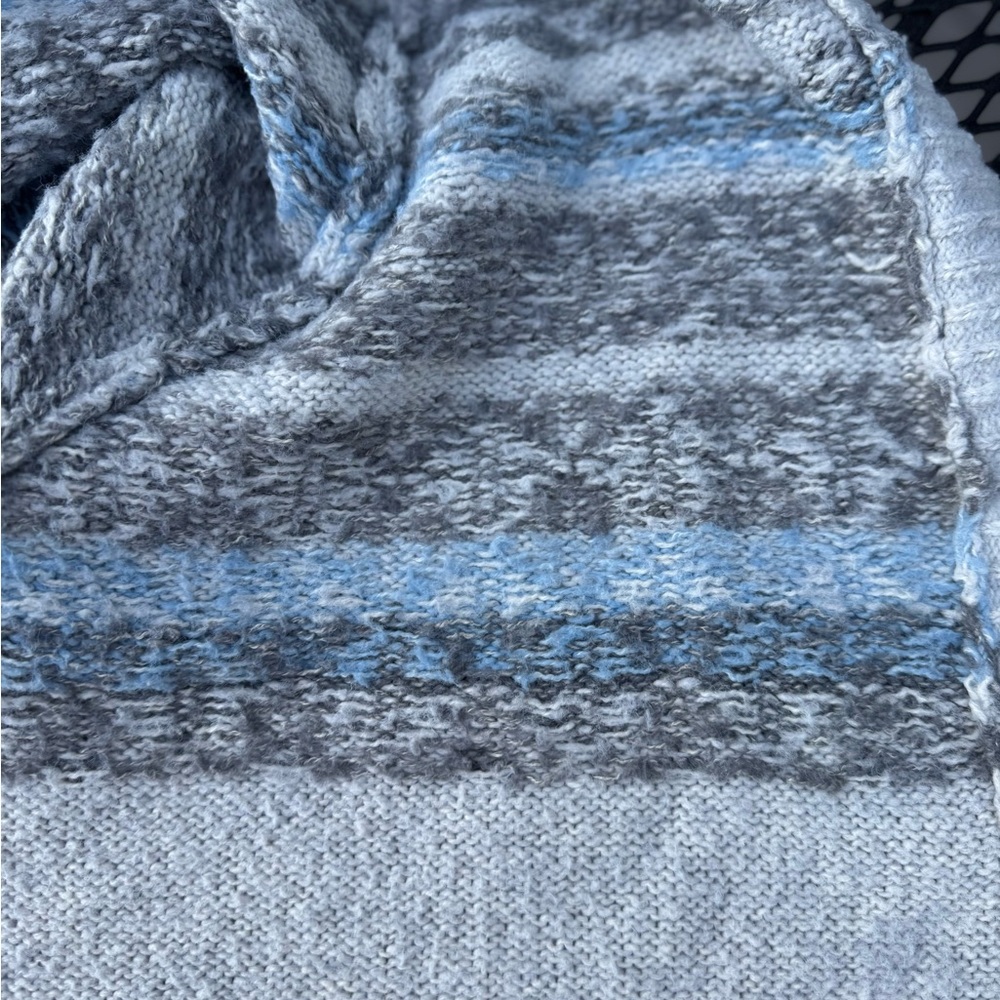 Lucky Brand Gray and Blue Fair Isle Women's Cardigan Sweater XL - Picture 5 of 16